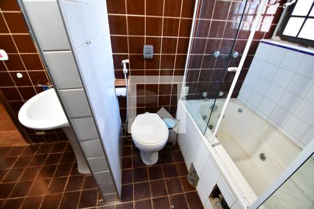 Banheiro de casa para alugar com 3 quartos, 210m² em Chácara Santa Margarida, Campinas