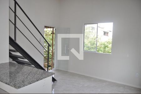 Sala/cozinha  de casa de condomínio para alugar com 1 quarto, 35m² em Méier, Rio de Janeiro