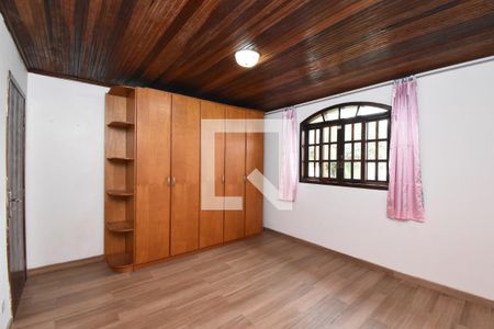 Quarto 1 de casa para alugar com 3 quartos, 129m² em Ipê, Pinhais