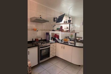 Casa à venda com 3 quartos, 120m² em Jardim Maria Rosa, Taboão da Serra
