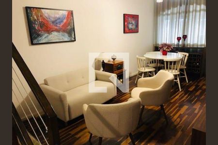 Casa à venda com 3 quartos, 100m² em Jardim Guarau, São Paulo