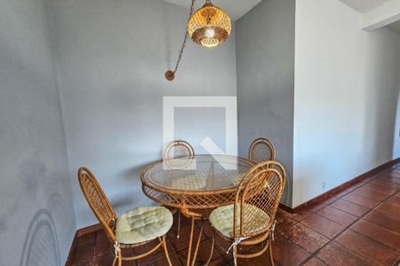 Apartamento para alugar com 2 quartos, 90m² em Barra Funda, Guarujá