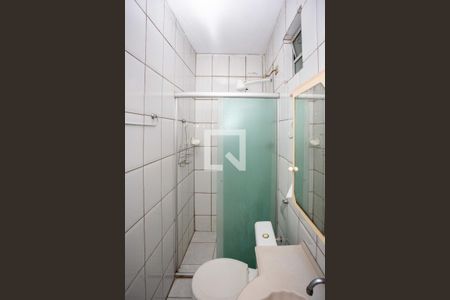 Banheiro da Suíte Cas 1 de casa à venda com 7 quartos, 235m² em Eldorado, Diadema