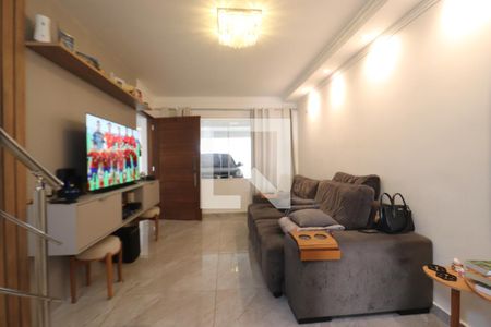 Casa à venda com 3 quartos, 180m² em Vila Santa Clara, São Paulo