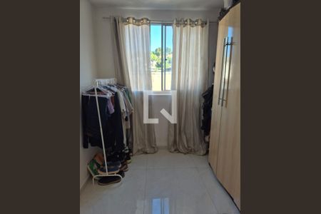 Quarto de apartamento para alugar com 2 quartos, 48m² em Cascadura, Rio de Janeiro