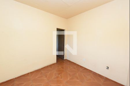 Sala de casa para alugar com 2 quartos, 80m² em Califórnia, Belo Horizonte