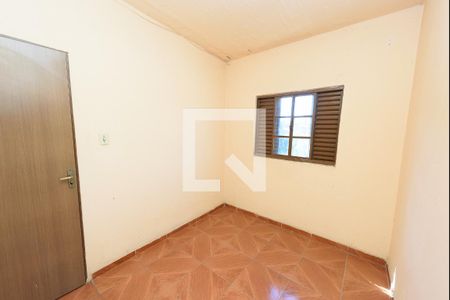 Quarto 1 de casa para alugar com 2 quartos, 80m² em Califórnia, Belo Horizonte