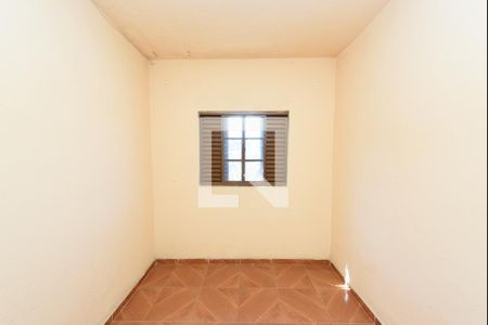 Quarto 1 de casa para alugar com 2 quartos, 80m² em Califórnia, Belo Horizonte