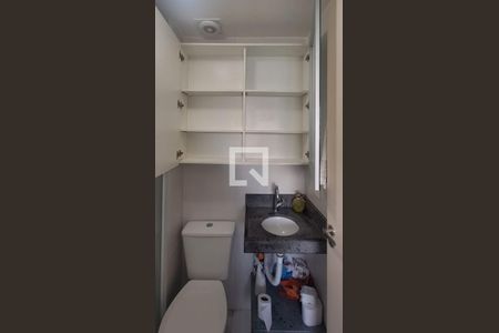 Banheiro de apartamento para alugar com 1 quarto, 28m² em Liberdade, São Paulo