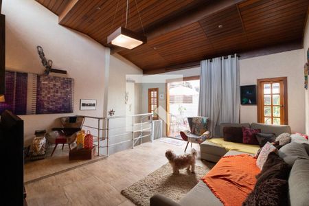 Sala de tv de casa à venda com 3 quartos, 125m² em Jardim Rosa Maria, São Paulo