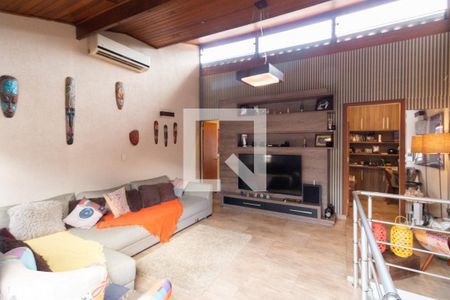 Sala de tv de casa à venda com 3 quartos, 125m² em Jardim Rosa Maria, São Paulo