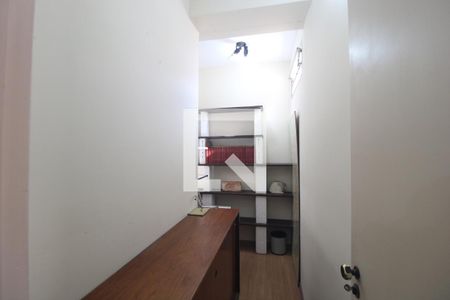 Quarto 3 de casa à venda com 5 quartos, 207m² em Vila Campo Grande, São Paulo