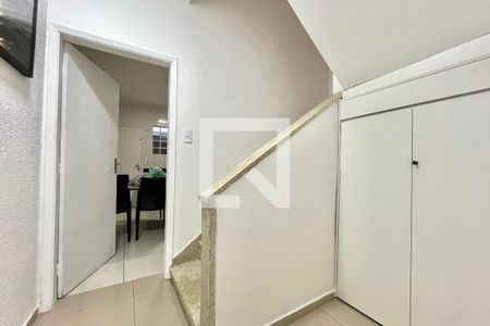 Escada de casa à venda com 2 quartos, 110m² em Vila Mascote, São Paulo