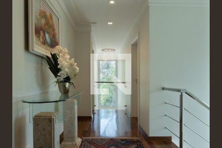 Corredor de casa de condomínio para alugar com 4 quartos, 324m² em Residencial Quatro (Alphaville), Santana de Parnaíba