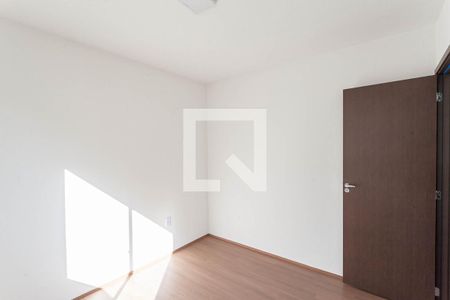 Quarto 2 de apartamento para alugar com 2 quartos, 45m² em Jardim Alvorada, Contagem