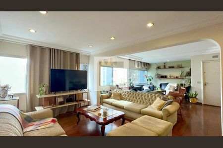Sala de TV de apartamento à venda com 3 quartos, 160m² em Jardim Paulista, São Paulo