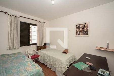 Quarto de apartamento para alugar com 2 quartos, 87m² em Jardim Maria Rosa, Taboão da Serra