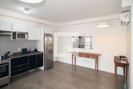Sala / Cozinha de apartamento para alugar com 2 quartos, 70m² em Bela Vista, São Paulo