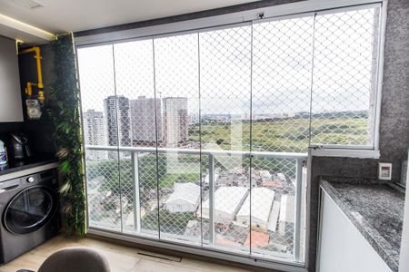 Varanda de apartamento à venda com 2 quartos, 67m² em Jardim Timbauhy, Barueri
