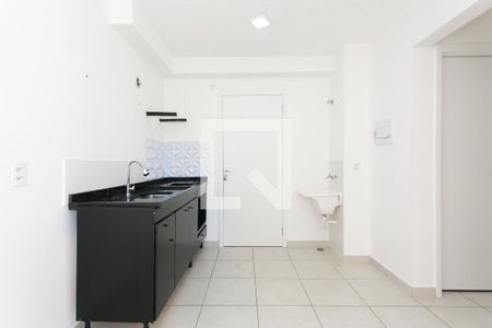 Sala / Cozinha  de apartamento para alugar com 2 quartos, 32m² em Colônia (zona Leste), São Paulo