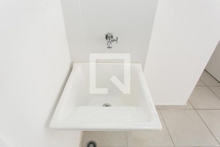Sala / Cozinha / Tanque  de apartamento para alugar com 2 quartos, 32m² em Colônia (zona Leste), São Paulo