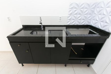 Sala / Cozinha  de apartamento para alugar com 2 quartos, 32m² em Colônia (zona Leste), São Paulo