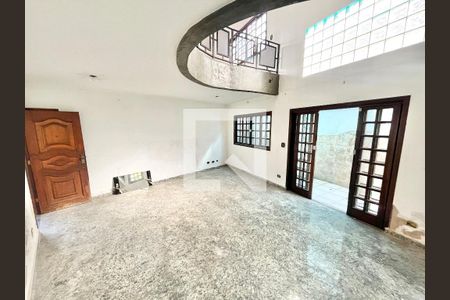 Sala  de casa à venda com 4 quartos, 280m² em Água Fria, São Paulo