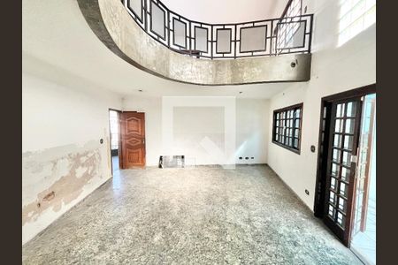 Sala  de casa à venda com 4 quartos, 280m² em Água Fria, São Paulo
