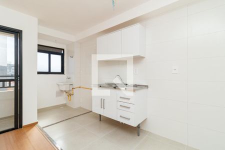 Cozinha e Área de Serviço de apartamento para alugar com 2 quartos, 44m² em Vila Gustavo, São Paulo