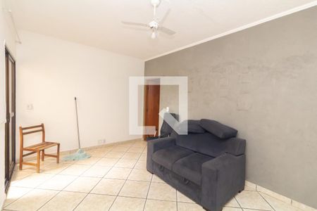 Sala 2 de casa para alugar com 3 quartos, 230m² em Jardim Santana, São Paulo