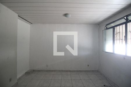 Quarto 1 de casa para alugar com 3 quartos, 77m² em Centro, Nilópolis