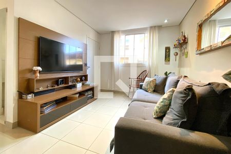 Sala de casa de condomínio à venda com 3 quartos, 115m² em Buritis, Belo Horizonte