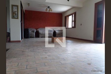 Casa à venda com 3 quartos, 300m² em Vila Dalva, São Paulo
