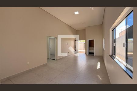 Casa à venda com 3 quartos, 210m² em Q 4, Brasília
