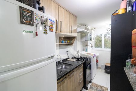 Cozinha e Área de Serviço de apartamento à venda com 2 quartos, 51m² em Vila Nova, Porto Alegre