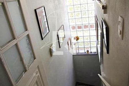 Casa à venda com 4 quartos, 357m² em Bela Aliança, São Paulo