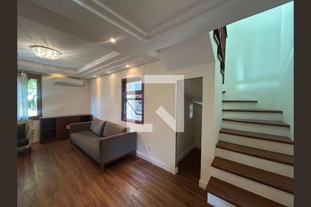 Casa de Condomínio à venda com 3 quartos, 117m² em Igara, Canoas