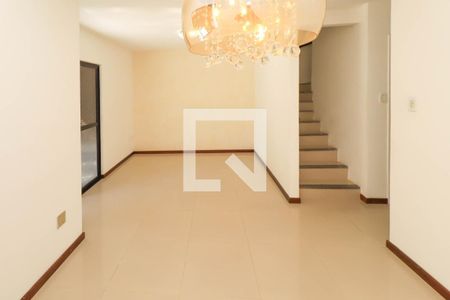 Casa de Condomínio para alugar com 3 quartos, 300m² em Stella Maris, Salvador