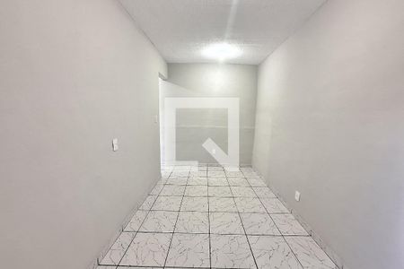 Quarto de kitnet/studio para alugar com 1 quarto, 30m² em Parque Independencia, Duque de Caxias