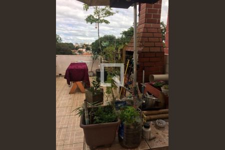 Casa à venda com 3 quartos, 240m² em Jardim Monte Kemel, São Paulo