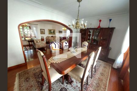 Casa para alugar com 4 quartos, 330m² em Super Quadra Morumbi, São Paulo