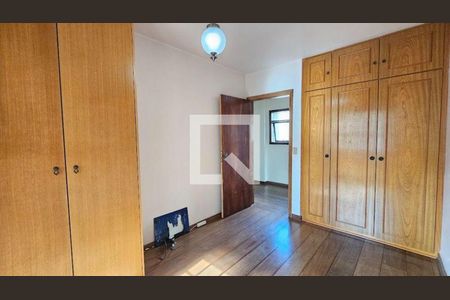 Casa para alugar com 4 quartos, 600m² em Jardim Barbacena, Cotia