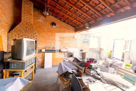 Casa à venda com 3 quartos, 108m² em Vila Tiradentes, São Paulo