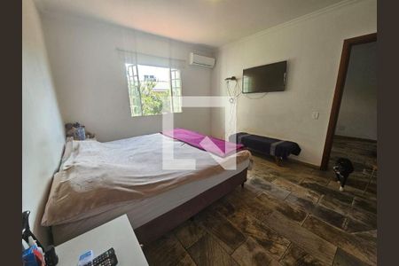 Casa à venda com 3 quartos, 209m² em Jardim Jussara, São Paulo