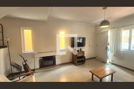 Casa à venda com 3 quartos, 150m² em Jardim Lucia, São Paulo