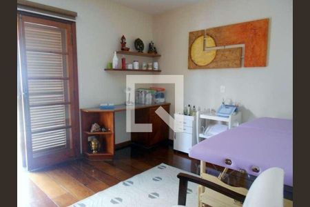 Casa à venda com 4 quartos, 500m² em Parque dos Principes, São Paulo