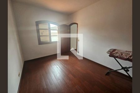 Casa à venda com 3 quartos, 303m² em Vila Sonia, São Paulo