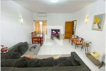 Casa à venda com 4 quartos, 200m² em Jardim Pinheiros, São Paulo