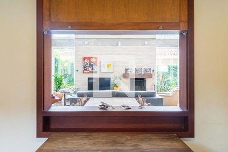 Casa à venda com 4 quartos, 225m² em Butantã, São Paulo