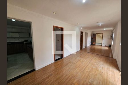 Casa à venda com 2 quartos, 158m² em Vila Nova Alba, São Paulo